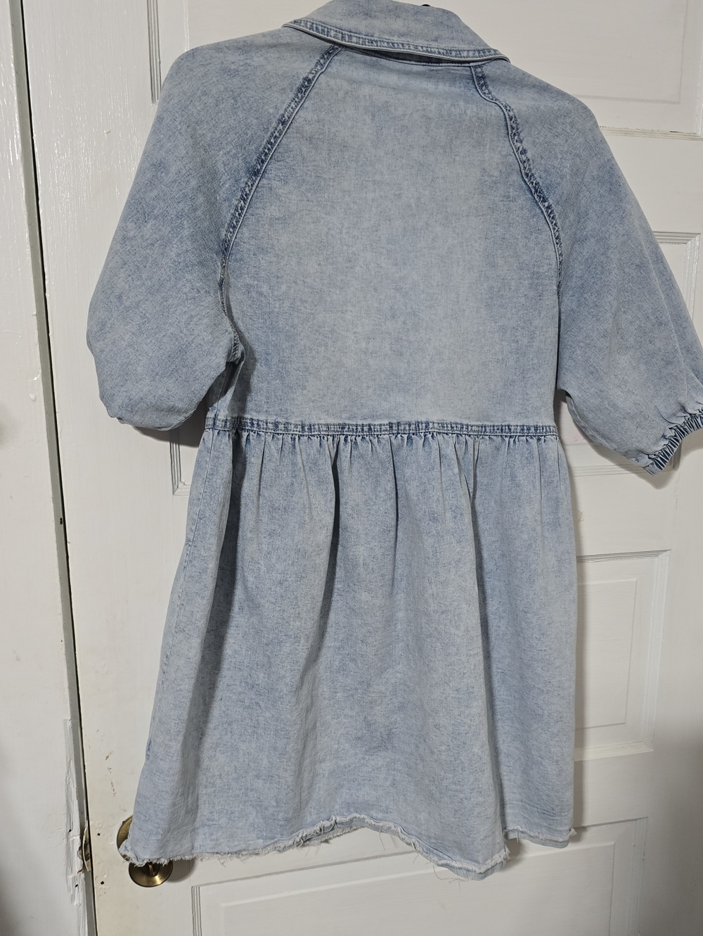GUESS Factory - Picture 3 of 4